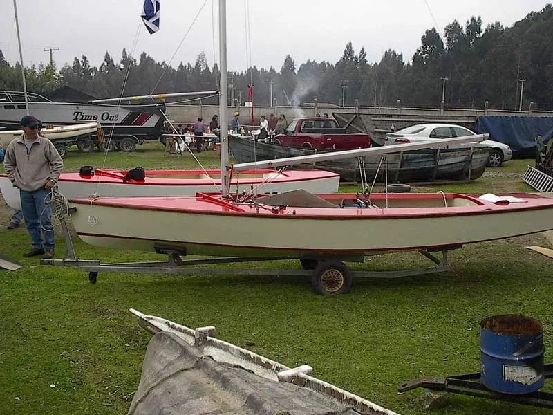 Velero Pirat navegando
