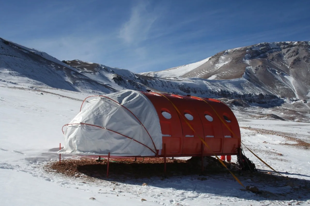 Modulo tecnico PRFV para construccion terrestre en condiciones ambientales exigentes