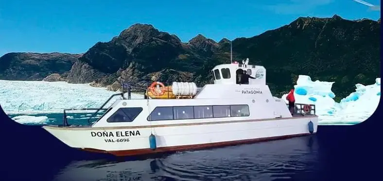 Trimarán C-VII 15,4 metros terminado navegando con pasajeros